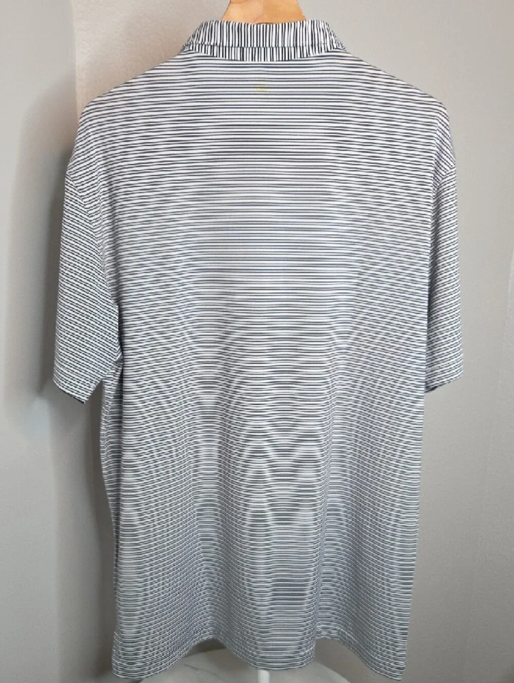 Peter Millar Shirt Men's XL Crown Crafted Golf Stretch Polo Black  White Striped - Picture 5 of 8
